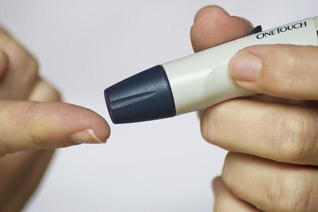 Blood sampling for measuring diabetes in diabetes